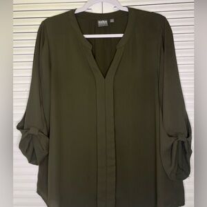Three quarter sleeve blouse